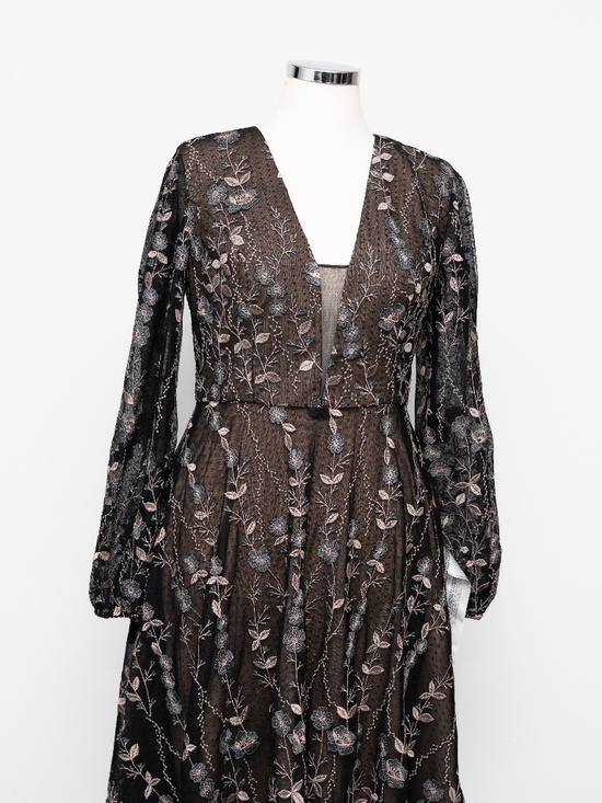 Dress The Population – Sabrina Floral Embroidered Dress - Picture 7 of 13